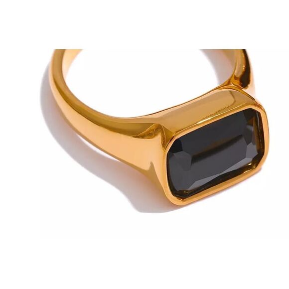 💎144💎 BEAUTIFUL BLACK ONYX RING WITH GOLD FINISH - Picture 1 of 12